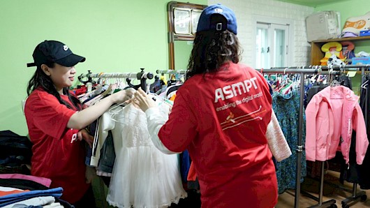 Hero-pic_organizing-items-for-a-flea-market