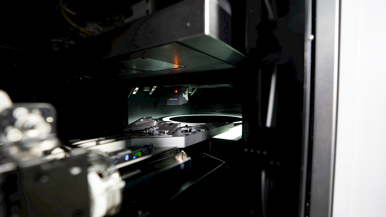 The ALSI LASER1206 Pre-Alignment Station detects wafer notches and flats and precisely aligns the wafer for the subsequent laser dicing or grooving process.